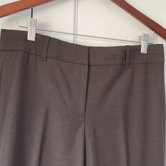 Ann Taylor rich  coffee color women’s pantsuit size 10 P. 87% virgin wool. - Picture 5 of 7